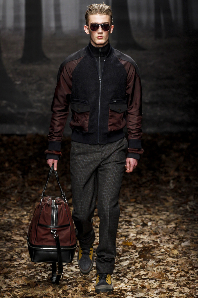 Trussardi 2013ﶬbDDƬ