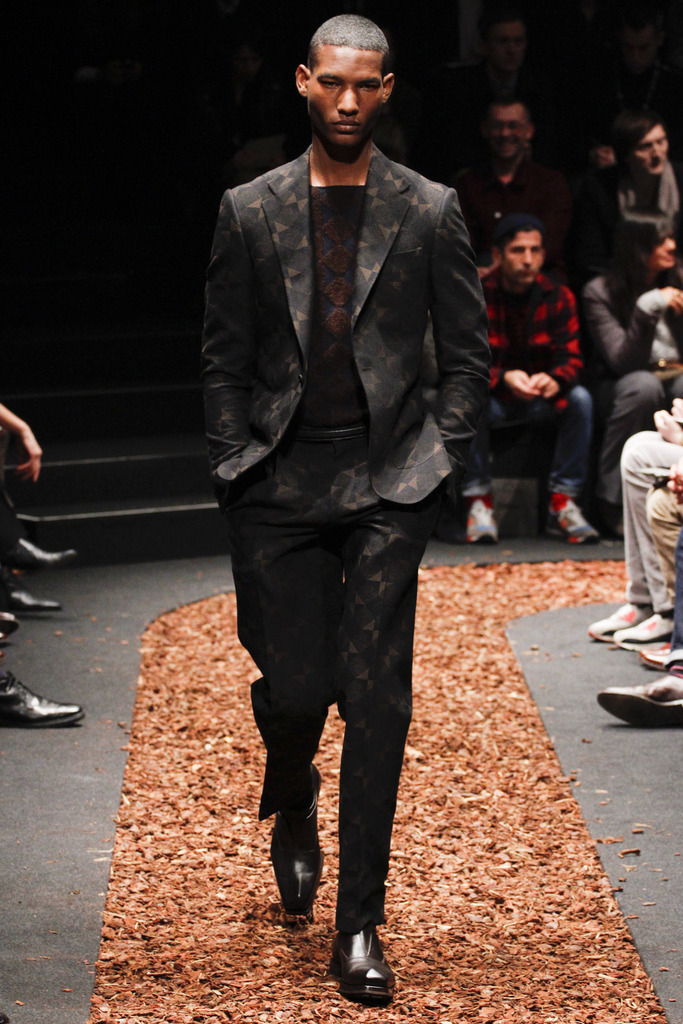 Z Zegna 2013ﶬbDDƬ
