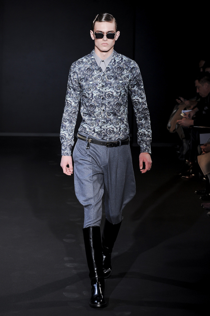 Les Hommes 2013ﶬbDDƬ