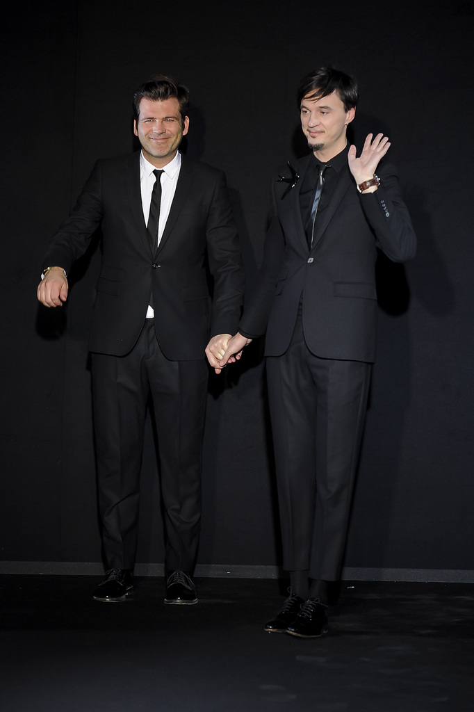 Les Hommes 2013ﶬbDDƬ
