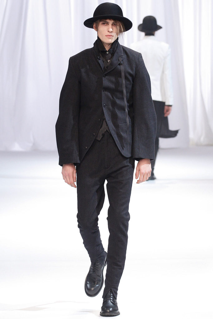 Ann Demeulemeester 2013ﶬbDDƬ