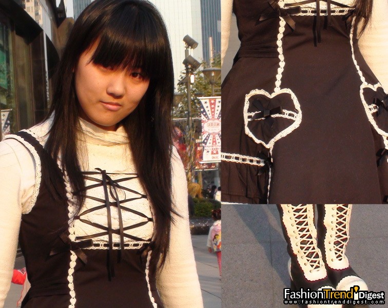這是一個熱愛日本COSPLAY的女孩，她的大膽和穿著把我深深吸引，其實如果你的整體搭配是協調的，平日里穿成這樣也很漂亮，如果你夠有想法，夠有勇氣，嘗試著與眾不同的視覺感受，不僅震撼別人，還要展現自己。 