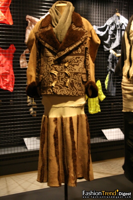 Vivienne Westwood世界巡回時裝展香港站 