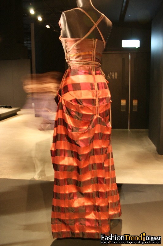 Vivienne Westwood世界巡回時裝展香港站 