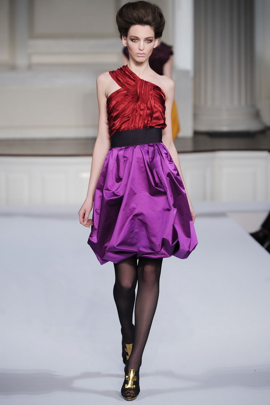 Oscar De La Renta 09ﶬDƬ