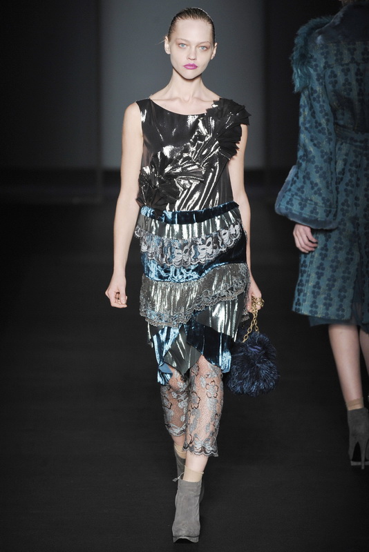 Alberta Ferretti 09ﶬDƬ