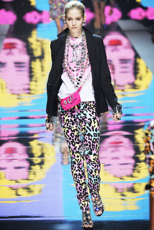 Blumarine 09ﶬDƬ
