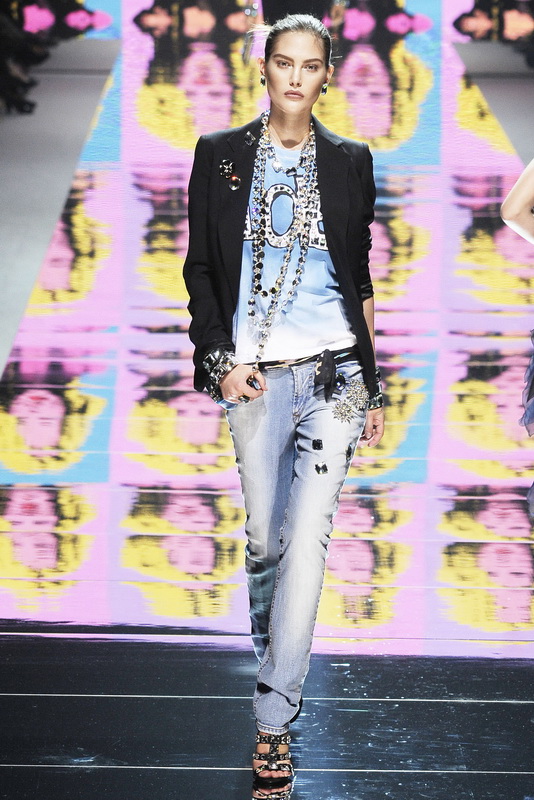 Blumarine 09ﶬDƬ