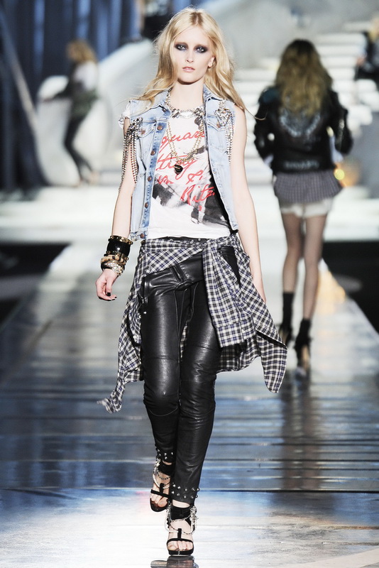 Dsquared 2 09ﶬDƬ