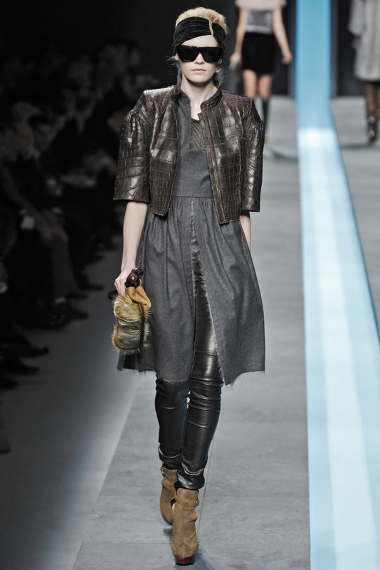 Fendi 09ﶬDƬ