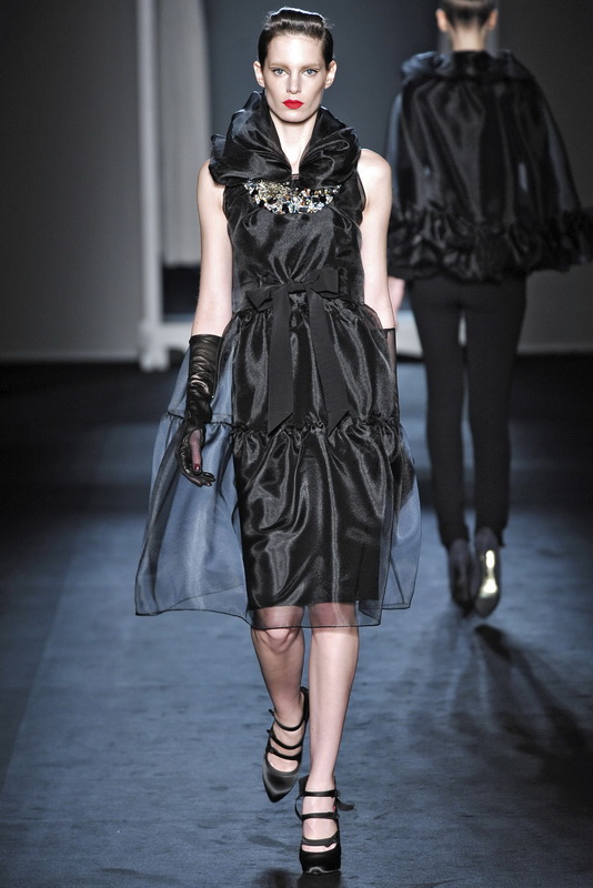 Moschino 09ﶬDƬ