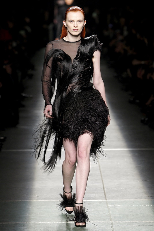 Givenchy 09ﶬDƬ