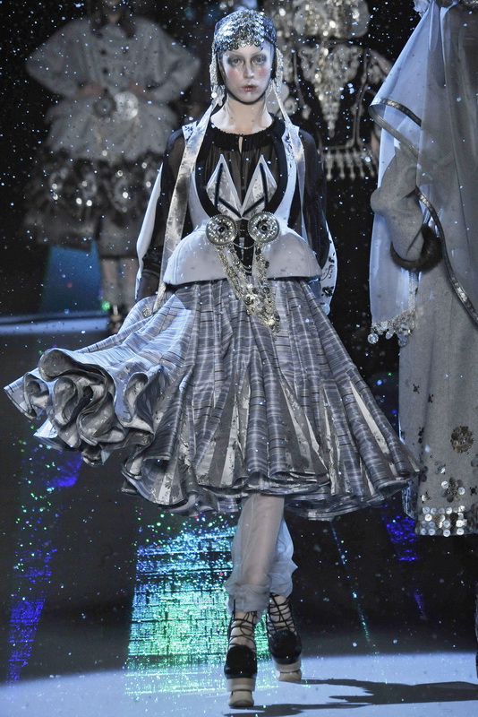 John Galliano 09ﶬDƬ