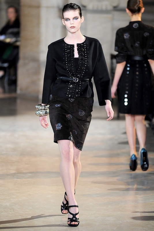 Loewe 09ﶬDƬ