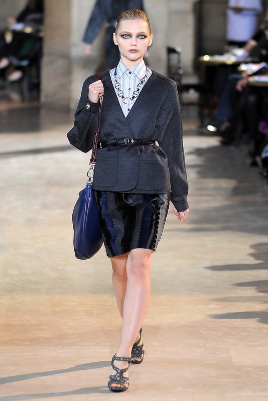 Loewe 09ﶬDƬ