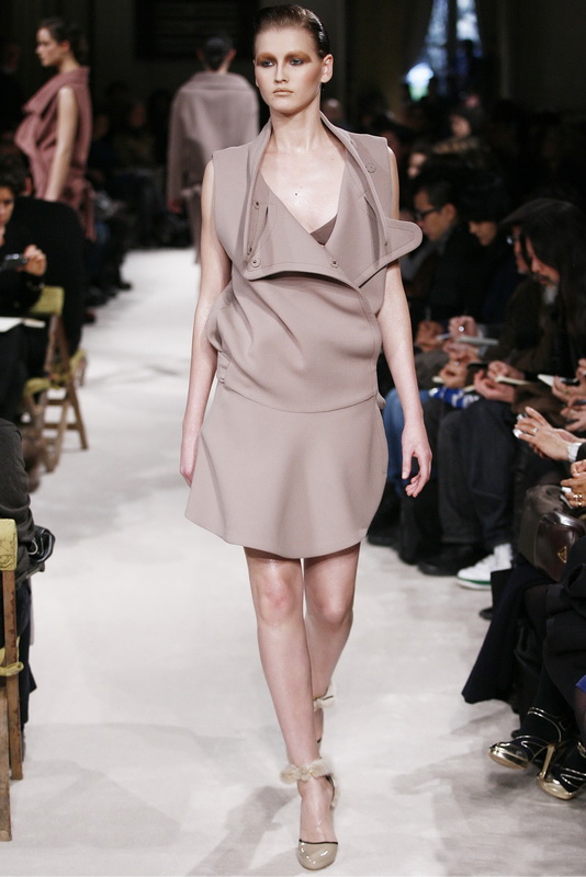 Miu Miu 09ﶬDƬ