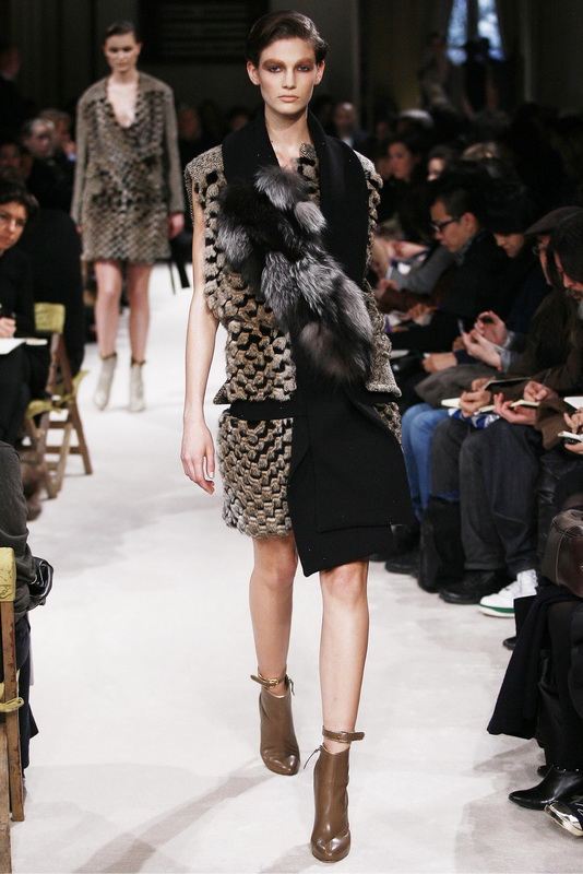 Miu Miu 09ﶬDƬ