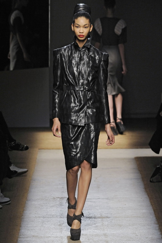 Yves Saint Laurent 09ﶬDƬ