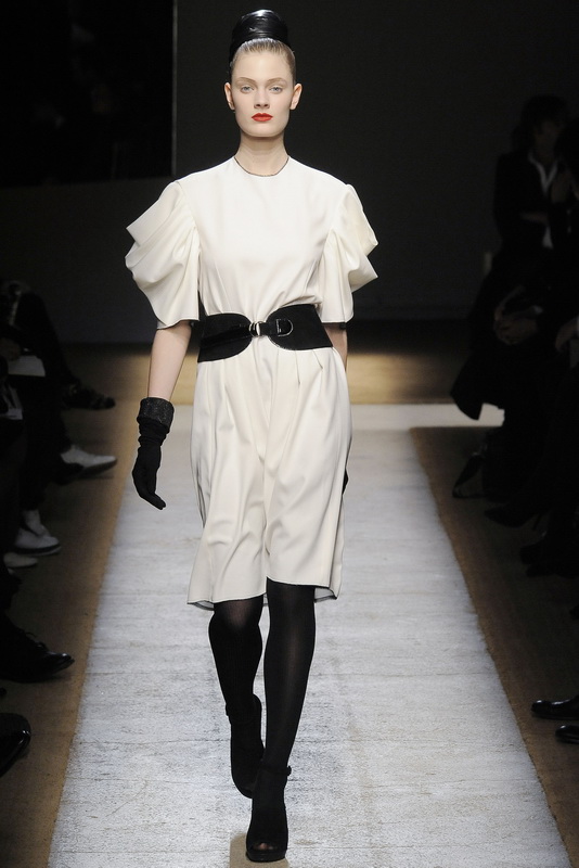 Yves Saint Laurent 09ﶬDƬ