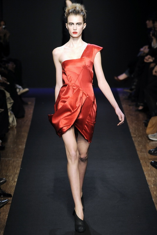 Costume National 09ﶬDƬ