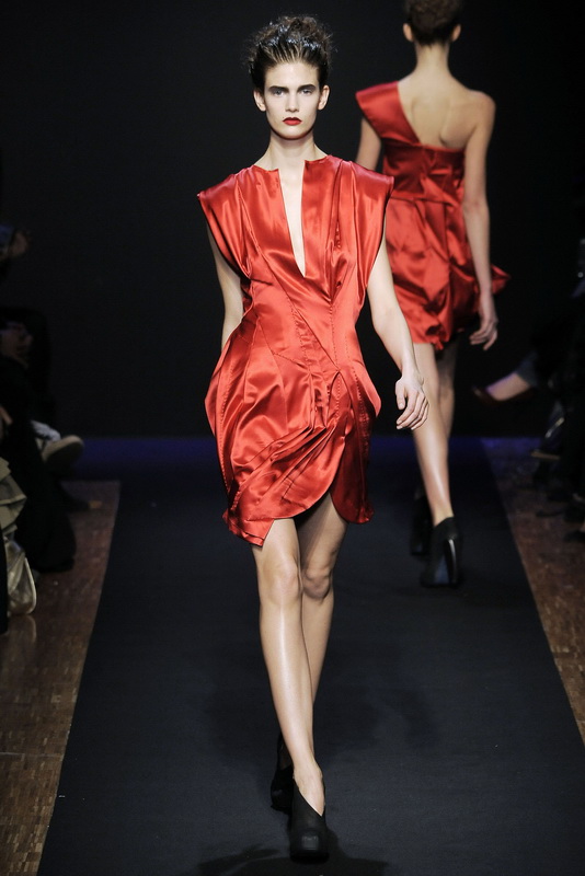 Costume National 09ﶬDƬ