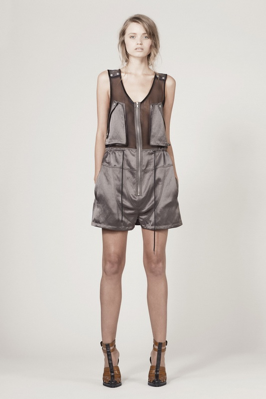 Alexander Wang 10ĸDƬ