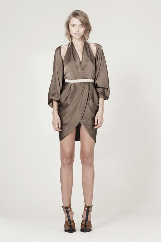 Alexander Wang 10ĸDƬ