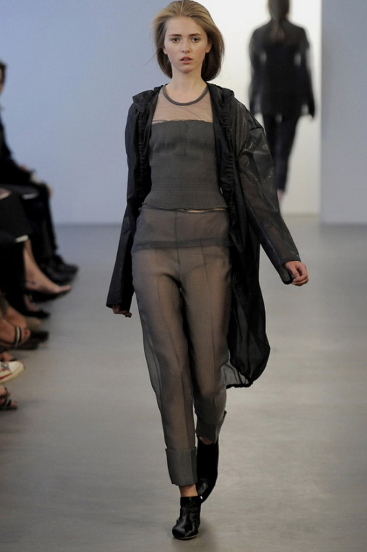 Calvin Klein 10ĸDƬ