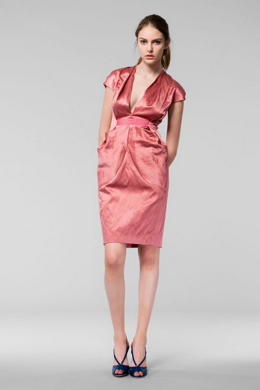 Moschino 10ĸDƬ