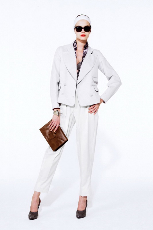 Yves Saint Laurent 10ĸDƬ