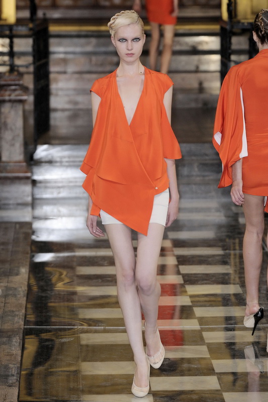 Antonio Berardi 10ĸDƬ