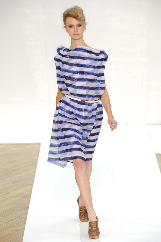 Nicole Farhi 10ĸDƬ