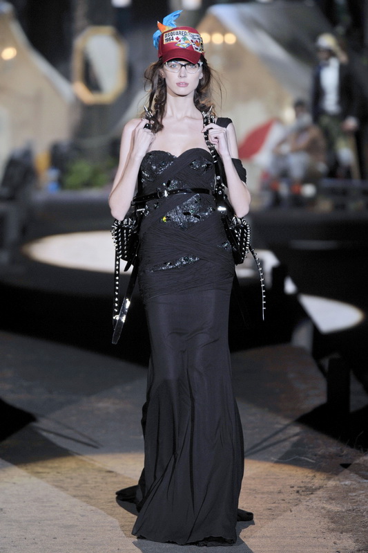Dsquared 2 10ĸDƬ