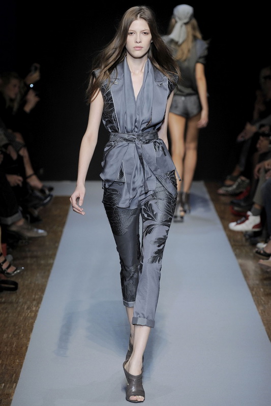 Costume National 10ĸDƬ