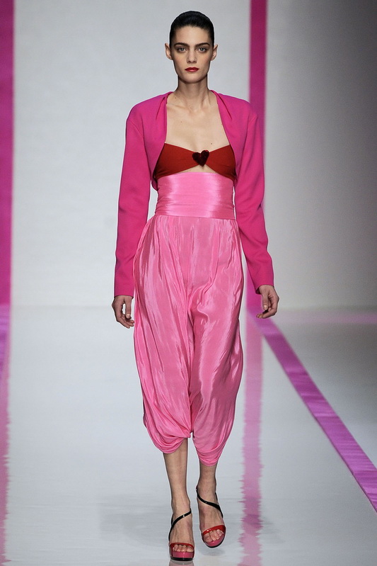 Emanuel ungaro 10ĸDƬ