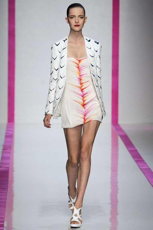 Emanuel ungaro 10ĸDƬ