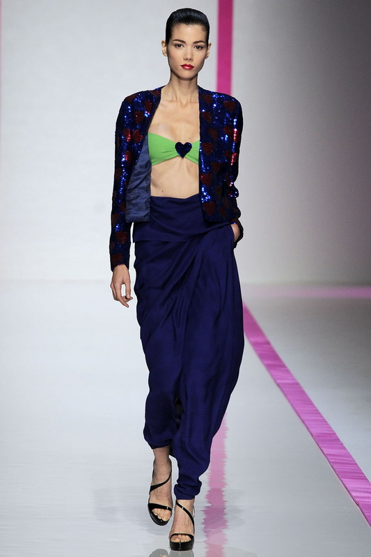 Emanuel ungaro 10ĸDƬ