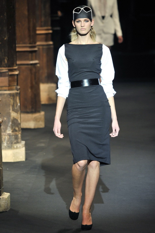 Hussein Chalayan 10ĸDƬ