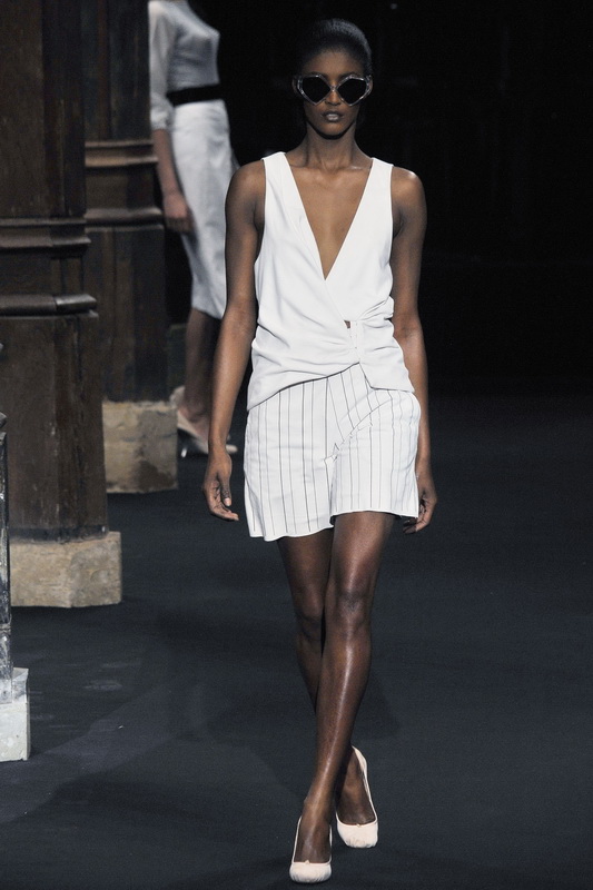 Hussein Chalayan 10ĸDƬ