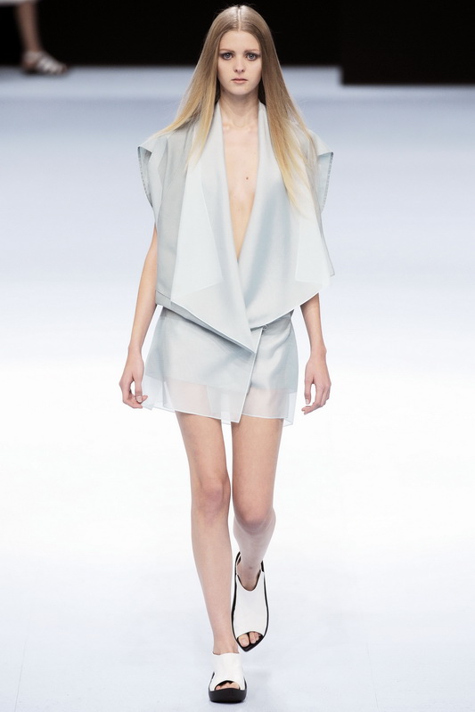 Issey Miyake 10春夏