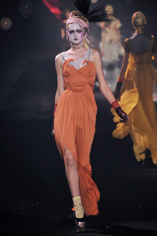 John Galliano 10ĸDƬ