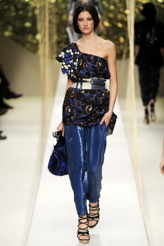 Kenzo 10ĸDƬ