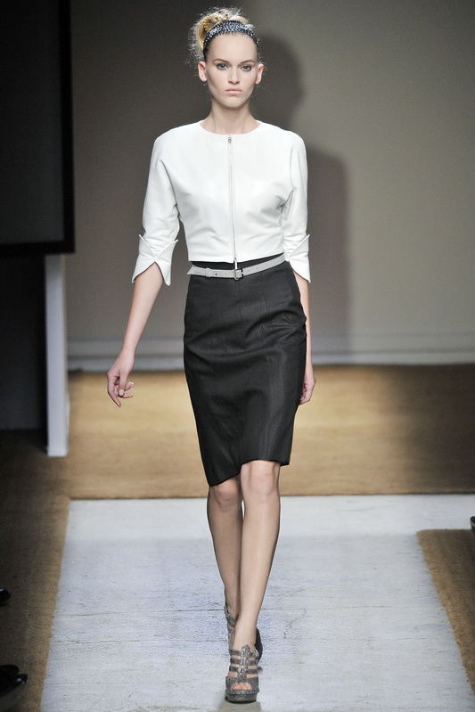 Yves Saint Laurent 10ĸDƬ