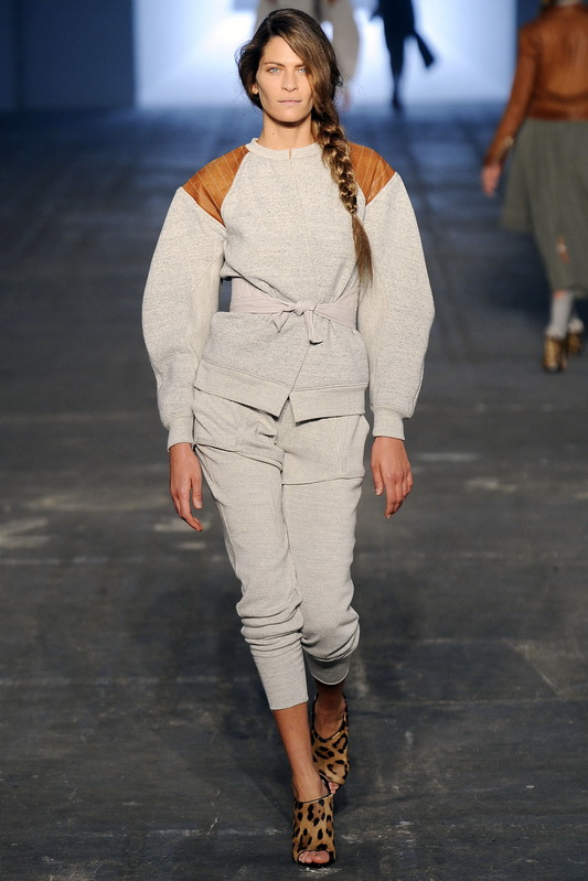 Alexander Wang 10ĸDƬ