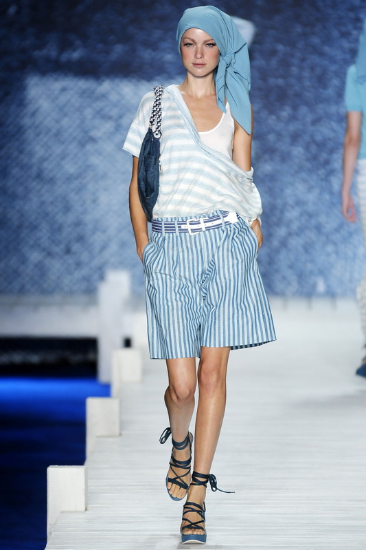 Lacoste 10ĸDƬ