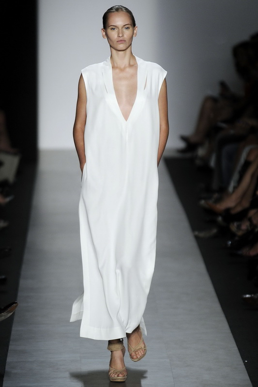 Max Azria Collection 10ĸDƬ