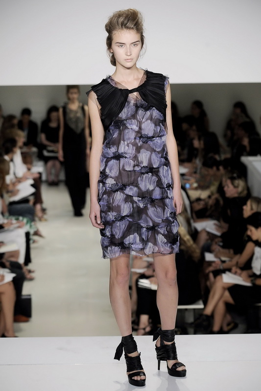 Vera Wang 10ĸDƬ