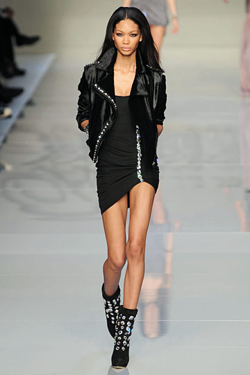 Blumarine 10ﶬDƬ