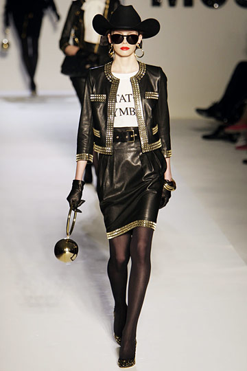 Moschino 10ﶬDƬ