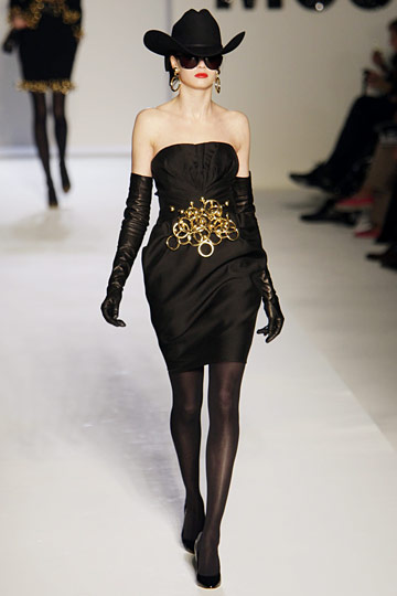 Moschino 10ﶬDƬ